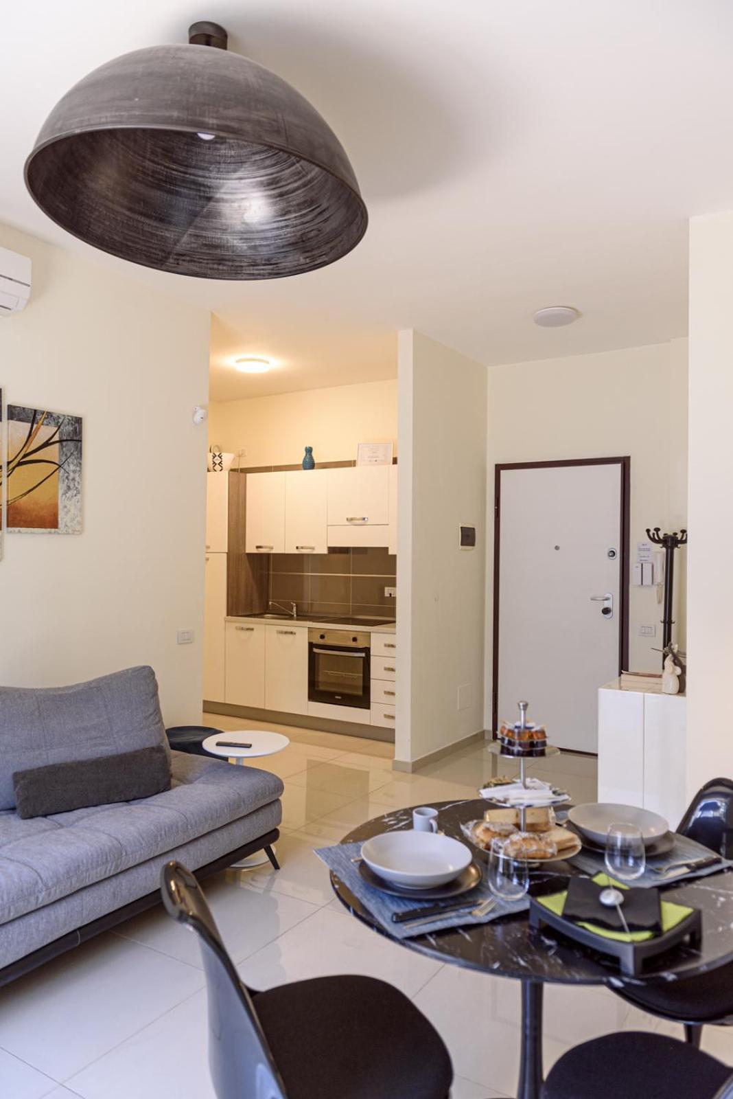 Centralflats 195 Private Apartments Бари Экстерьер фото